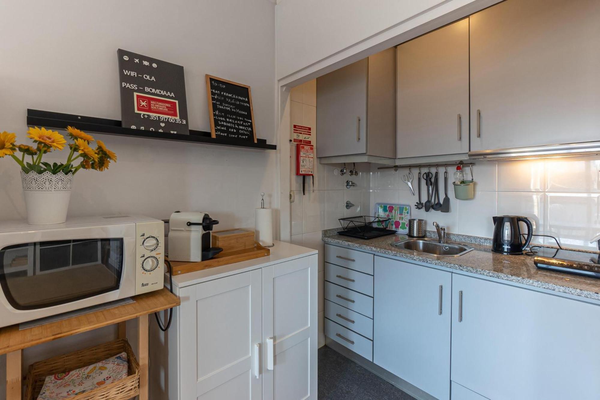 Top Floor Apartment With Sunny Balconies 포르투 외부 사진